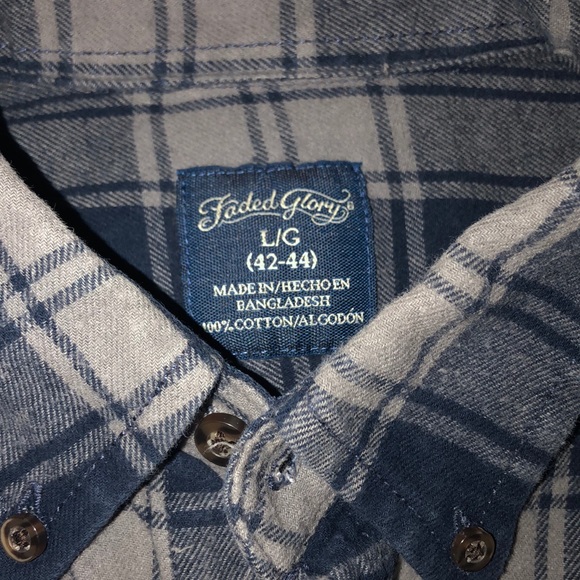 Blue patterned Flannel - Picture 2 of 3